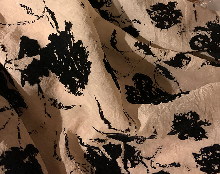 臺(tái)州金玨網(wǎng)布廠家?guī)私庀浒W(wǎng)的植絨工藝(內(nèi)部)